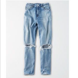 AE Curvy Mom Jean